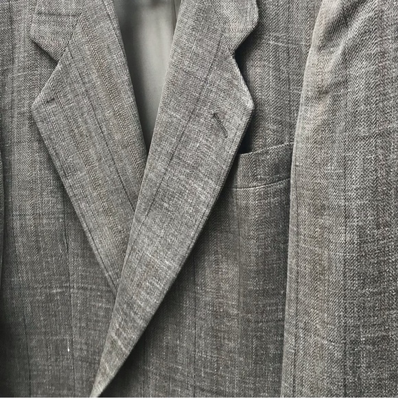 Vintage PIERRE CARDIN Grey Tweed Blazer - Picture 3 of 16